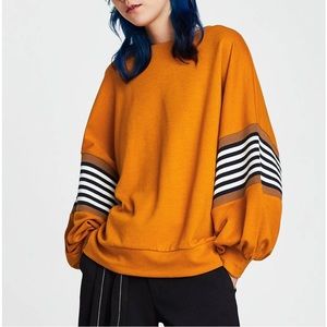 Zara Orange striped oversized crewneck size large